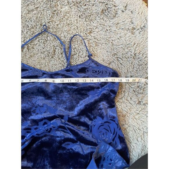 Vintage 80s velour burnout rose print lingerie size small - Picture 5 of 7